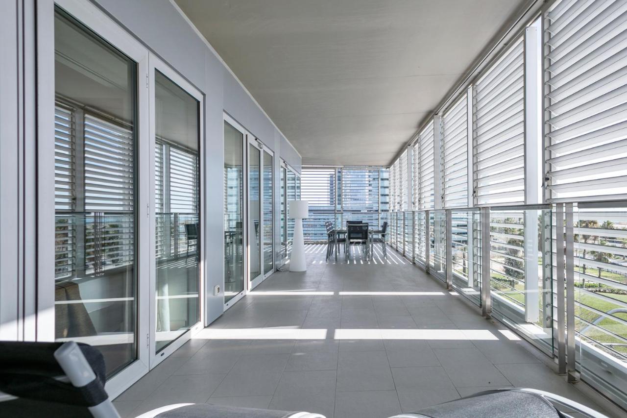 Alcam Llum Deluxe Apartment Barcelona Luaran gambar